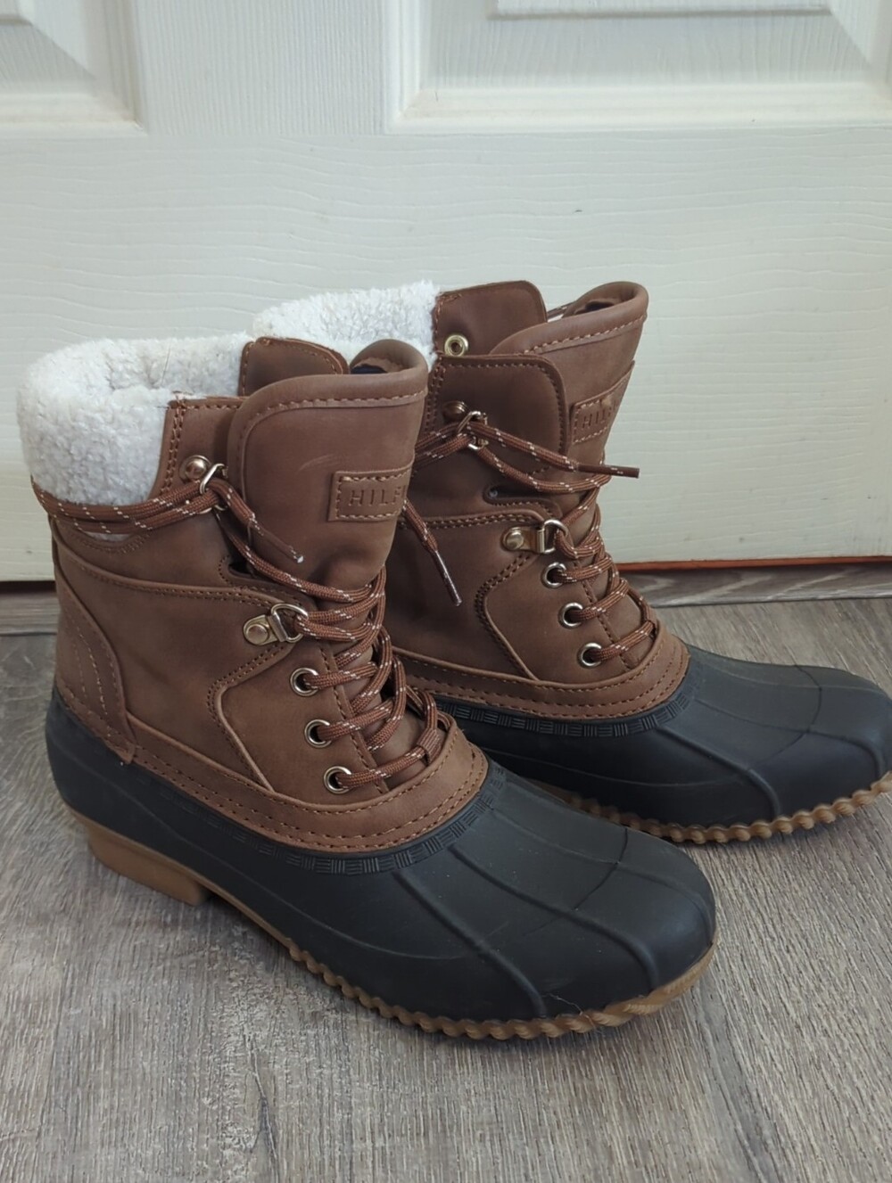 Tommy Hilfiger Women's Fleece Duck Boots